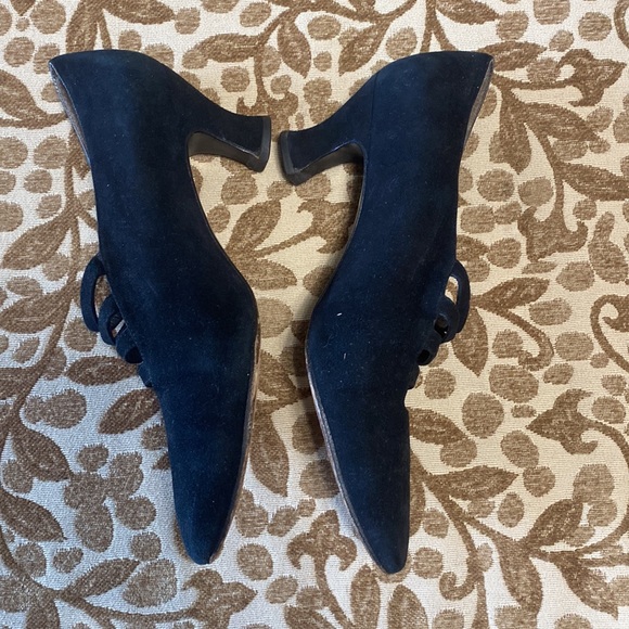 Stuart Weitzman black suede heels - Picture 3 of 5